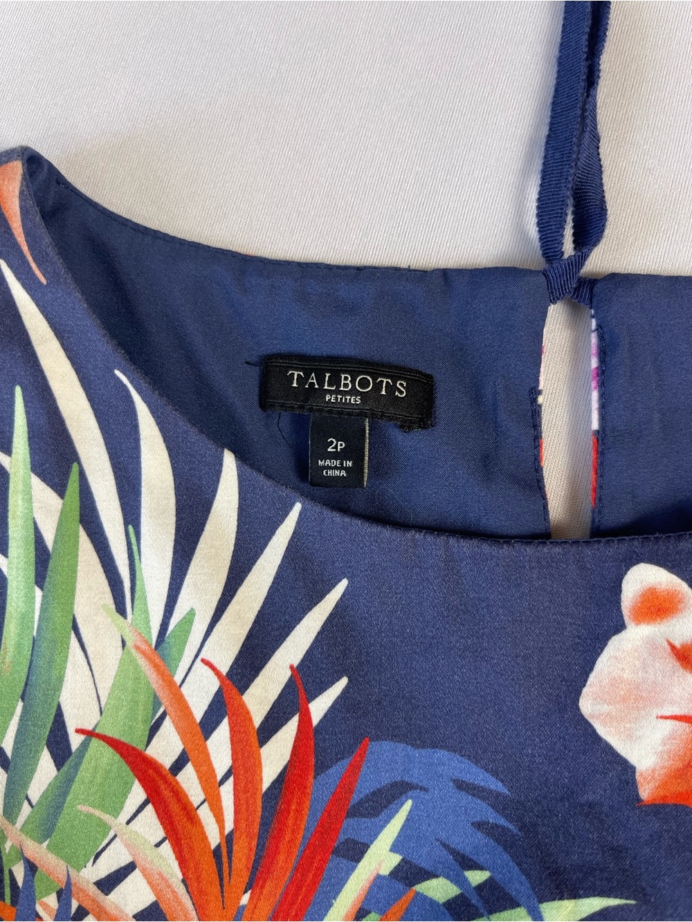 Talbots Tropical Floral Print Fit and Flare Dress Size 2 - Picture 3 of 6